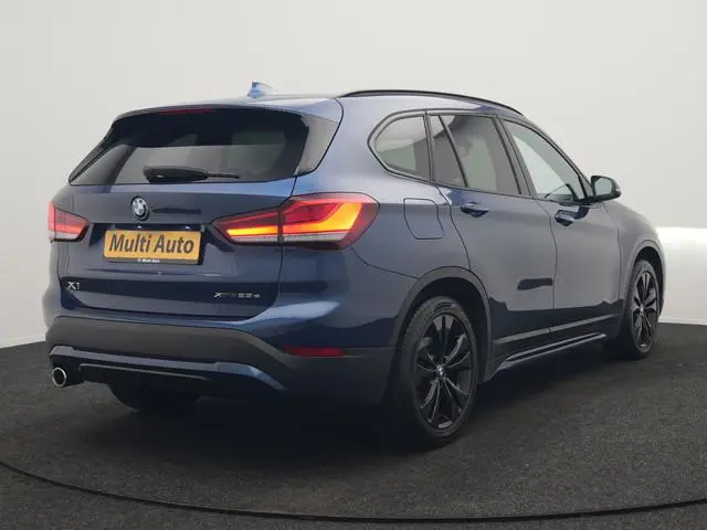 BMW X1 xDrive25e Sportline PHEV 221pk Dealer O.H. | Trekhaak Afn. | Camera | Adaptive LED | Hifi Sou...