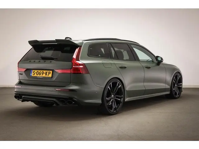Volvo V60 2.0 T8 Plug-in hybrid AWD Ultimate Dark | HEICO | BOWERS & WILKINS | SOH 95% | FULL BLACK...