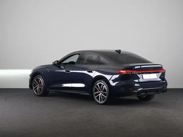 Audi A5 Limousine S edition Competition 2.0 TFSI e 367 PK | B&O premium soundysteem | Geheugenpakket...