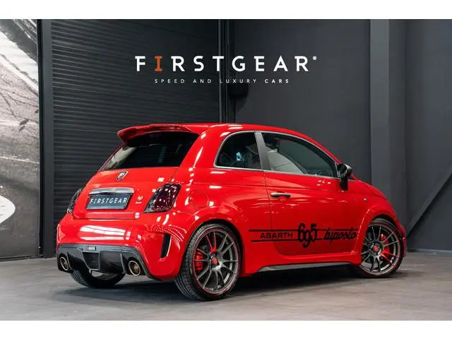Abarth 695 Biposto *O.Z. Lichtmetalen velgen / Akrapovic / Carbon in-exterieur / Sportstoelen / Brem...