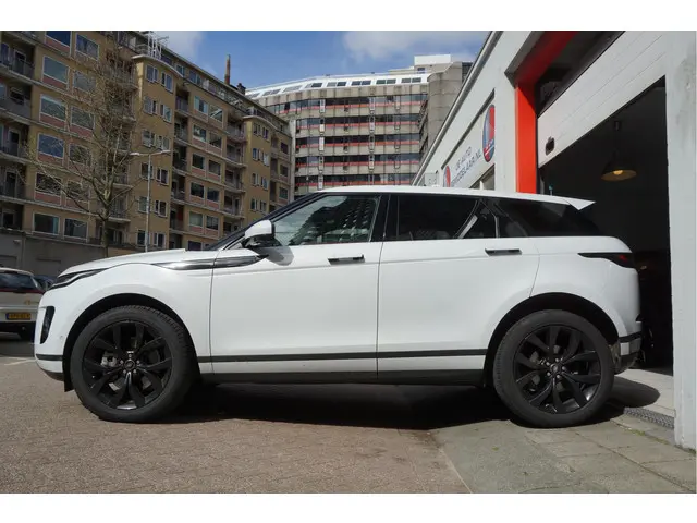 Land Rover Range Rover Evoque 2.0 D180 AWD HSE | NAP | Pano | Meridian | Sfeerverlichting | Adaptive...