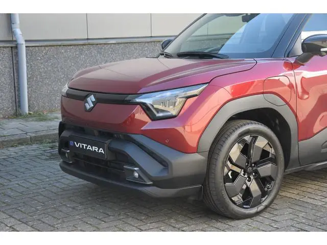 Suzuki e VITARA Style 61 kWh | Een nieuwe Suzuki rijdt nóg lekkerder met 10 jaar garantie!