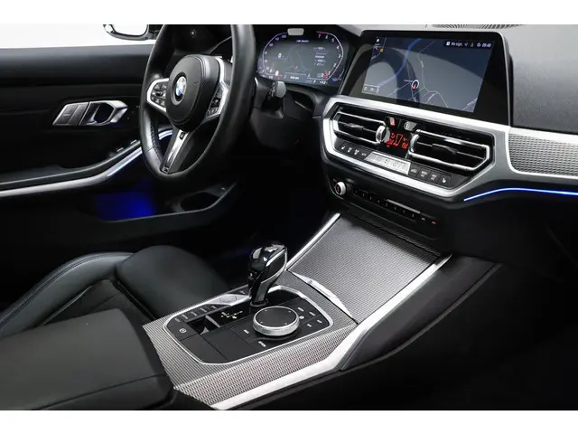 BMW 3-serie Touring M340i xDrive High Executive | COPILOT / COMFORT ACCES- PACK | LASER LED | PANORA...