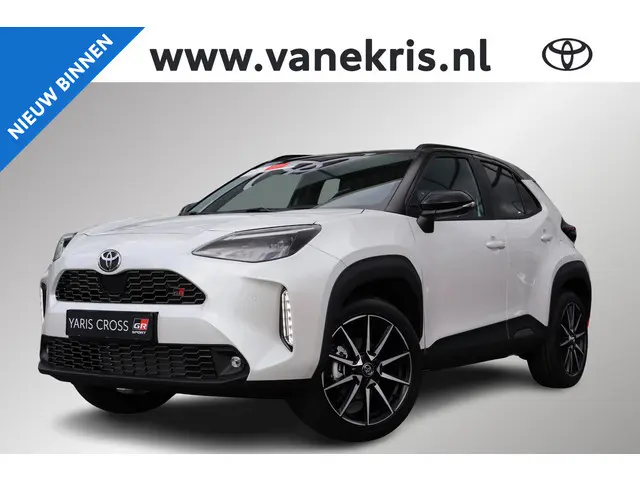 Toyota Yaris Cross 1.5 Hybrid 130 GR SPORT, GR SPORT Plus Pack, Pano Dak, JBL, Navi, HUD, BSM.