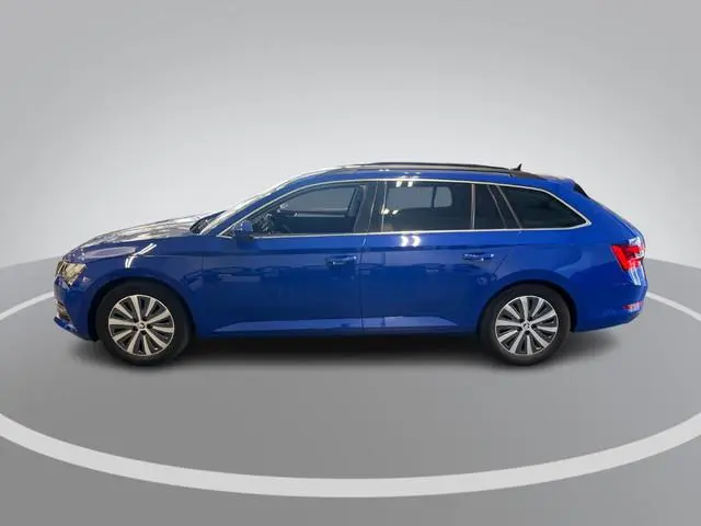 Skoda Superb Combi 1.4 TSI 218pk DSG iV Business Edition · Apple/Android Car Play · Wegklapbare Trek...