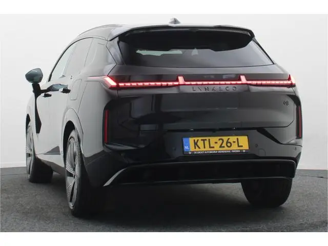 Lynk & Co 08