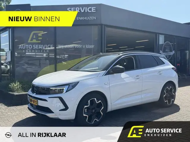 Opel Grandland 1.6 Turbo Plug-In Hybrid 4x4 Ultimate Als nieuw! Incl. garantie en beurt | 300pk! | F...