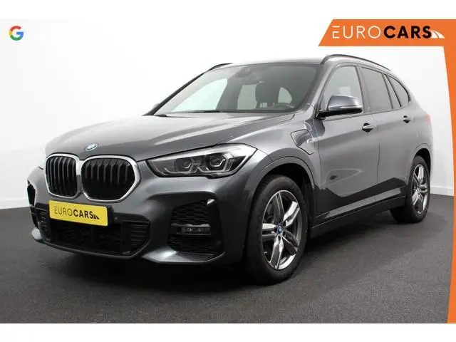 BMW X1 xDrive25e M-Sport PHEV 221pk Shadow Line Climate Control Cruise Control Camera Parkeer sensor...
