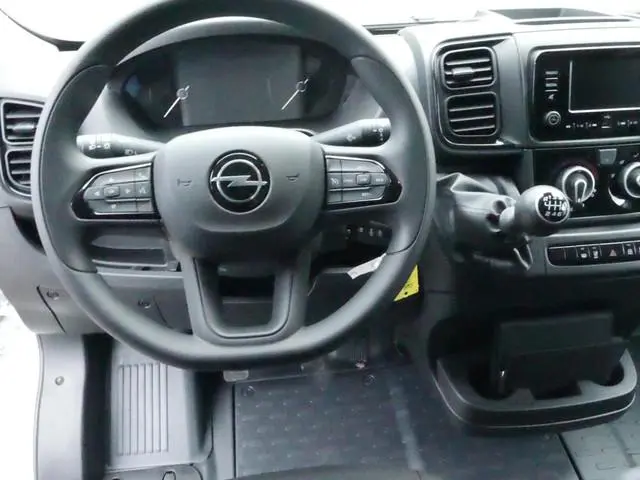 Opel Movano