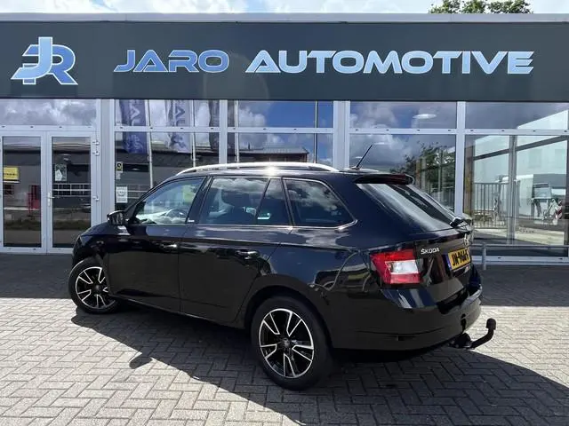 Skoda Fabia Combi 1.2 TSI JOY | Nieuwe velgen en banden | Trekhaak | Stoelverwarming | Apple Carplay...