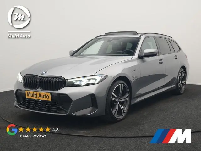 BMW 3-serie Touring 330e M Sport FACELIFT PHEV 293pk Dealer O.H. | Trekhaak Af Fabriek | Panodak | H...