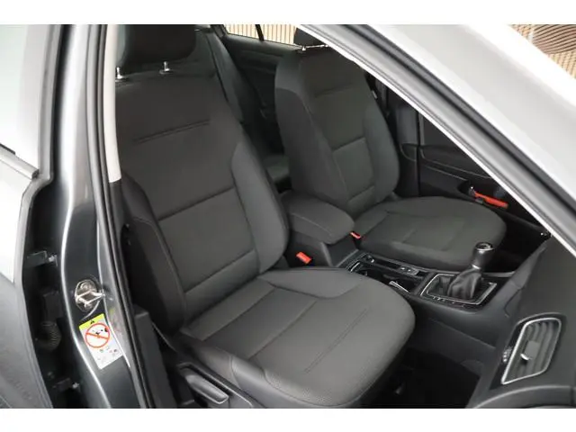Volkswagen Golf 1.0 TSI 116pk Comfortline Navigatie Adaptive Cruise Control