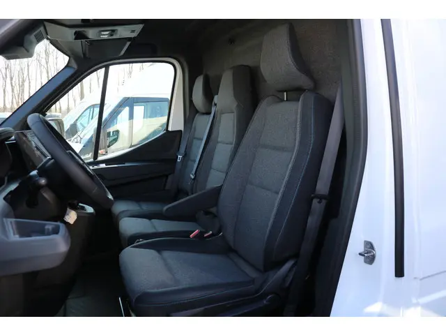 Nissan Interstar