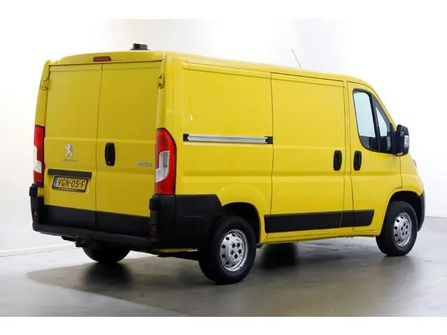 Peugeot Boxer 330 2.2 BlueHDi 140pk L1H1 Premium Airco/Standkachel 09-2020