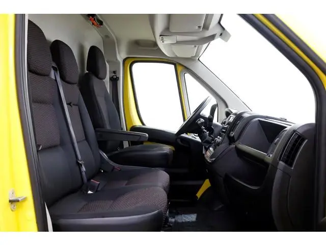 Peugeot Boxer 330 2.2 BlueHDi 140pk L1H1 Premium Airco/Standkachel 09-2020