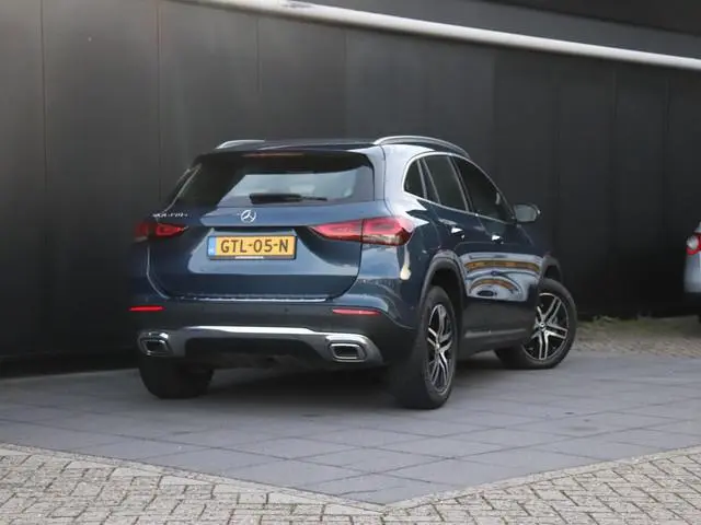 Mercedes-Benz GLA-klasse 250 e AMG Line | SOH 96,4% | LEDER | MEMORY | PANO-DAK | CAMERA | STOEL/STU...