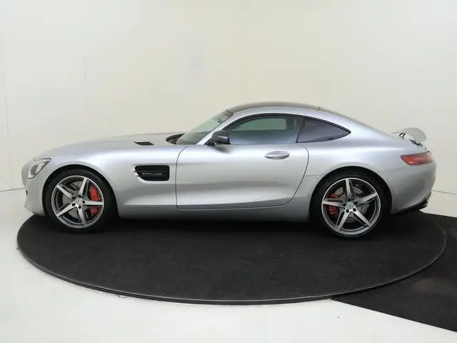 Mercedes-Benz AMG GT 4.0 S / NL Auto/ Perf. Stoelen/ Carbon int+ext/ Panoramadak/ Burmester/ Memory
