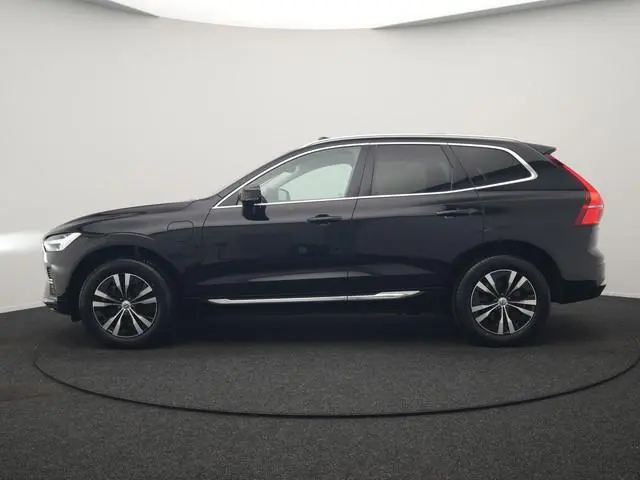 Volvo XC60 T6 AWD Inscription LONG RANGE PHEV 350pk | Panodak | Camera | Sportstoelen & Stuur Verwar...