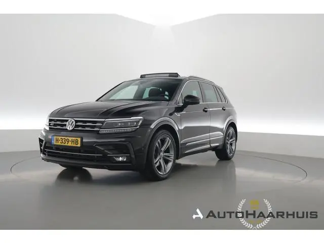 Volkswagen Tiguan 1.5 TSI ACT R-Line Highline | Rijklaar | Orig. NL | S/K-Dak | Dig. Cockpit | Massa...