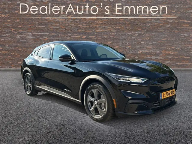 Ford Mustang Mach-E Extended 98 kWh ECC LMV LEDER NAVI SOH 94%