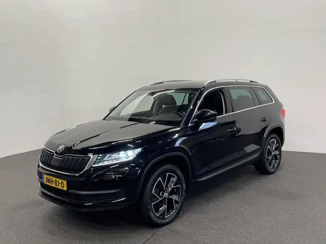Skoda Kodiaq 1.5 TSI Sportline Business Airco ECC Navi Carplay 19" LM Velgen Leder/Alcantara PDC VA+...