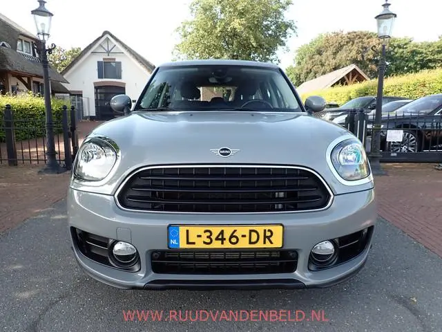 MINI Countryman 1.5 One / CARPLAY / STOELVERWARMING / KEYLESS