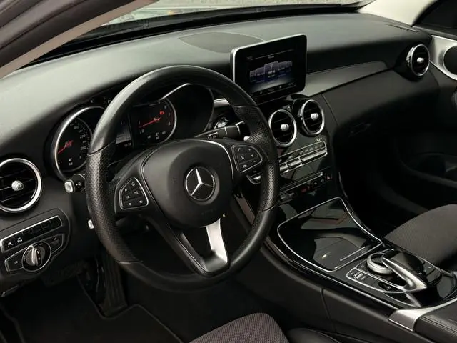 Mercedes-Benz C-klasse 180 Prestige | Schuif/Kanteldak | Trekhaak | Stoelverwarming | Cruise | Sfeer...