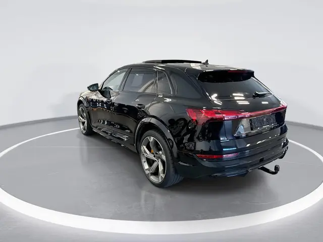 Audi e-tron S 503pk Quattro 95 kWh · SOH 98,5% · Panoramadak · Afneembare Trekhaak · 360 Camera · Ba...