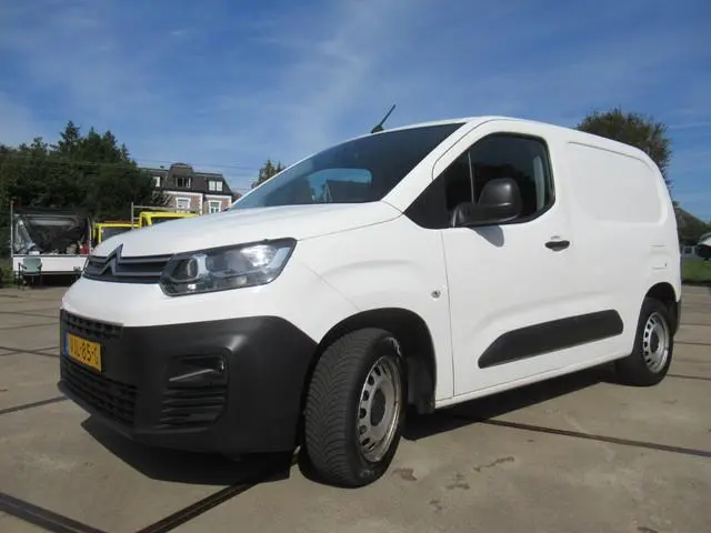 Citroen Berlingo 1.5 BlueHDI 96KW 3-zitpl. / seats Club Automatic Automaat