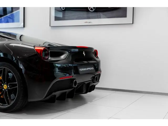Ferrari 488