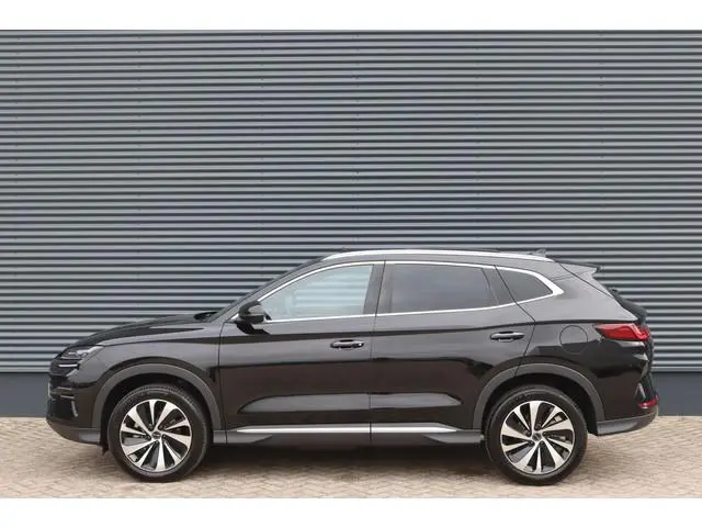 BYD SEAL U