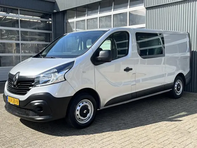 Renault Trafic 1.6 dCi T29 L2H1 DC Marge Btw / Bpm vrij Airco Cruise controle Navigatie 5 persoons D...