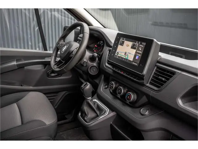 Renault Trafic 2.0 dCi 150 L2H1 | Automaat | 5-Zits | 150 PK | Camera | Cruise | Navi | Airco