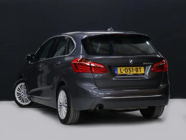 BMW 2-serie Active Tourer 225xe iPerformance High Executive [HEAD-UP DISPLAY, ELEKTRISCHE ACHTERKLEP...