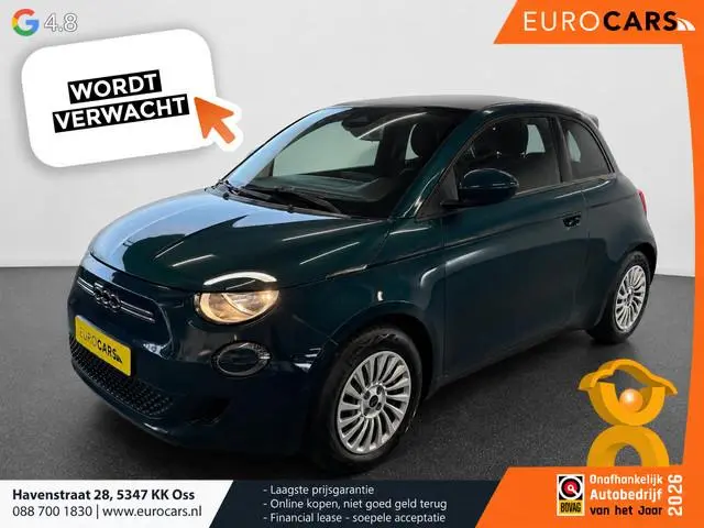 Fiat 500e 42 kWh  Navigatie by Apple Carplay Android Auto camera Parkeersensoren rondom Dodehoekdete...