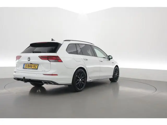 Volkswagen Golf Variant 1.5 eTSI R-Line Business | Rijklaar! | Elek. Trekhaak | Dig. Cockpit | Stoel...