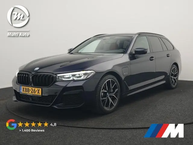 BMW 5-serie Touring 530e M Sport PHEV 293pk Dealer O.H | Trekhaak af fabriek | Adaptive Cruise | 19"...