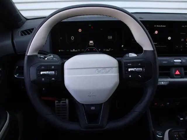 Kia K4