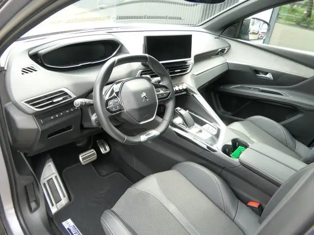 Peugeot 3008 1.6 HYbrid 225 GT | Panoramadak | Navigatie | LMV 18''
