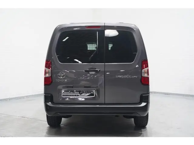 Toyota pro-ace