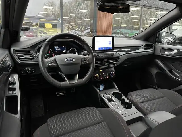 Ford Focus Wagon 1.0 EcoBoost ST Line Automaat Stoelverwarming Stuurverwarming