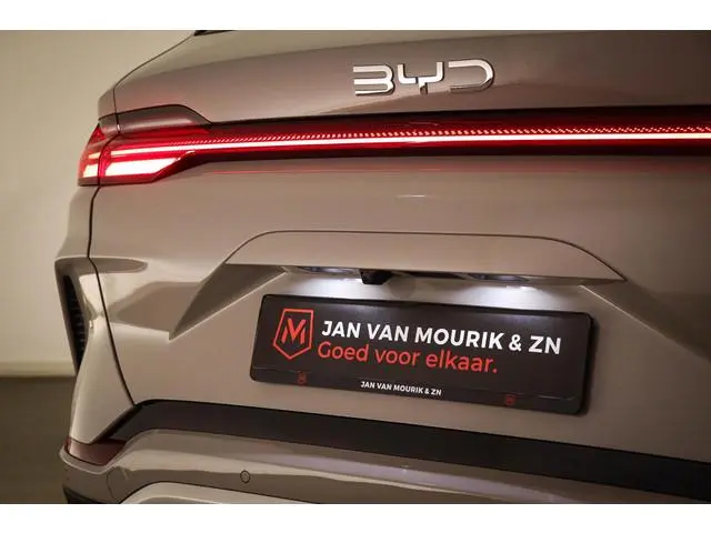 BYD SEAL U