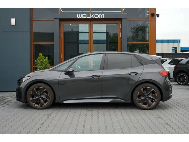 Cupra Born Adrenaline One 62 kWh | 92,76% SOH | Led | Camera | Copper