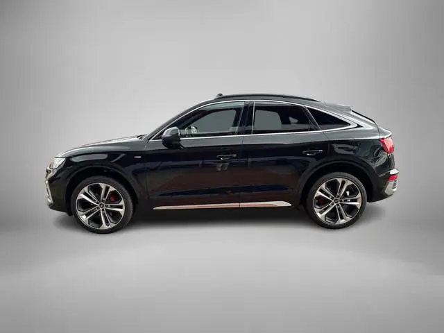 Audi Q5 Sportback 50 TFSIe 299pk S-tronic S edition  · Camera · Panoramadak · Apple/Android Car Play...