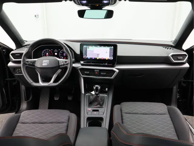 SEAT Leon Sportstourer 1.5 TSI FR Launch Edition/ lage km/ zeer mooi!