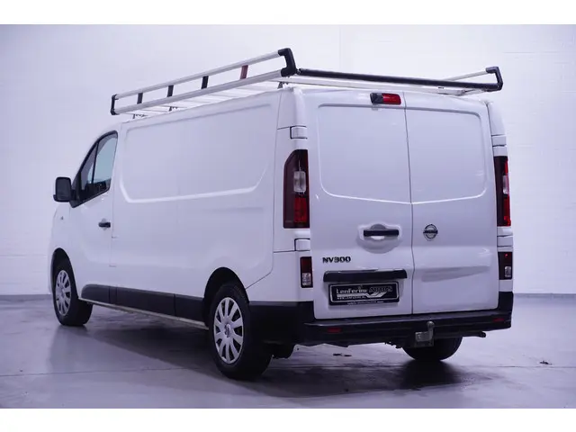 Nissan NV300