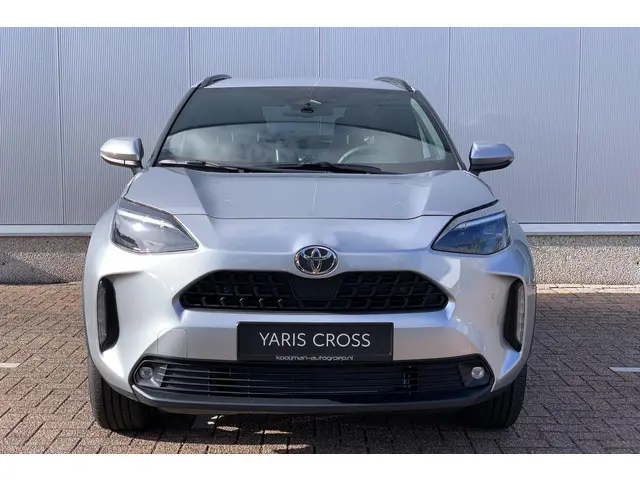 Toyota Yaris Cross 1.5 Hybrid 115 Dynamic | Comfort Pack | Stoel- en Stuurverwarming | Voorruit Verw...