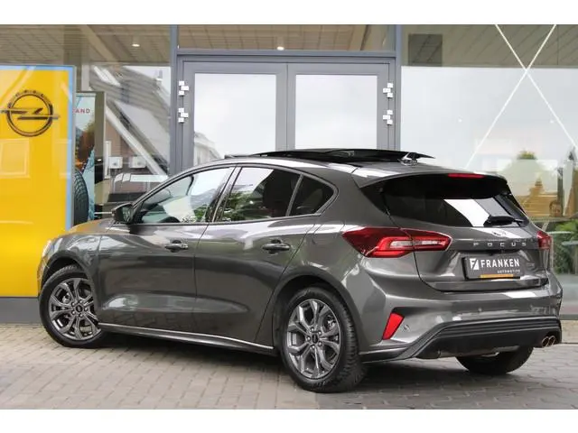 Ford Focus 1.0 EcoBoost Hybrid ST Line X | Panoramadak | Matrix | Winterpack |