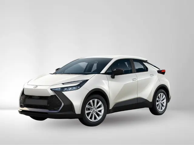 Toyota C-HR 2.0 Plug-in Hybrid 220 Active Nu tijdelijke voordeel van €2.600,- Extra scherp geprijsd!