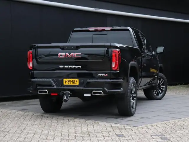 GMC Sierra
